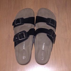 Trendy sandals!